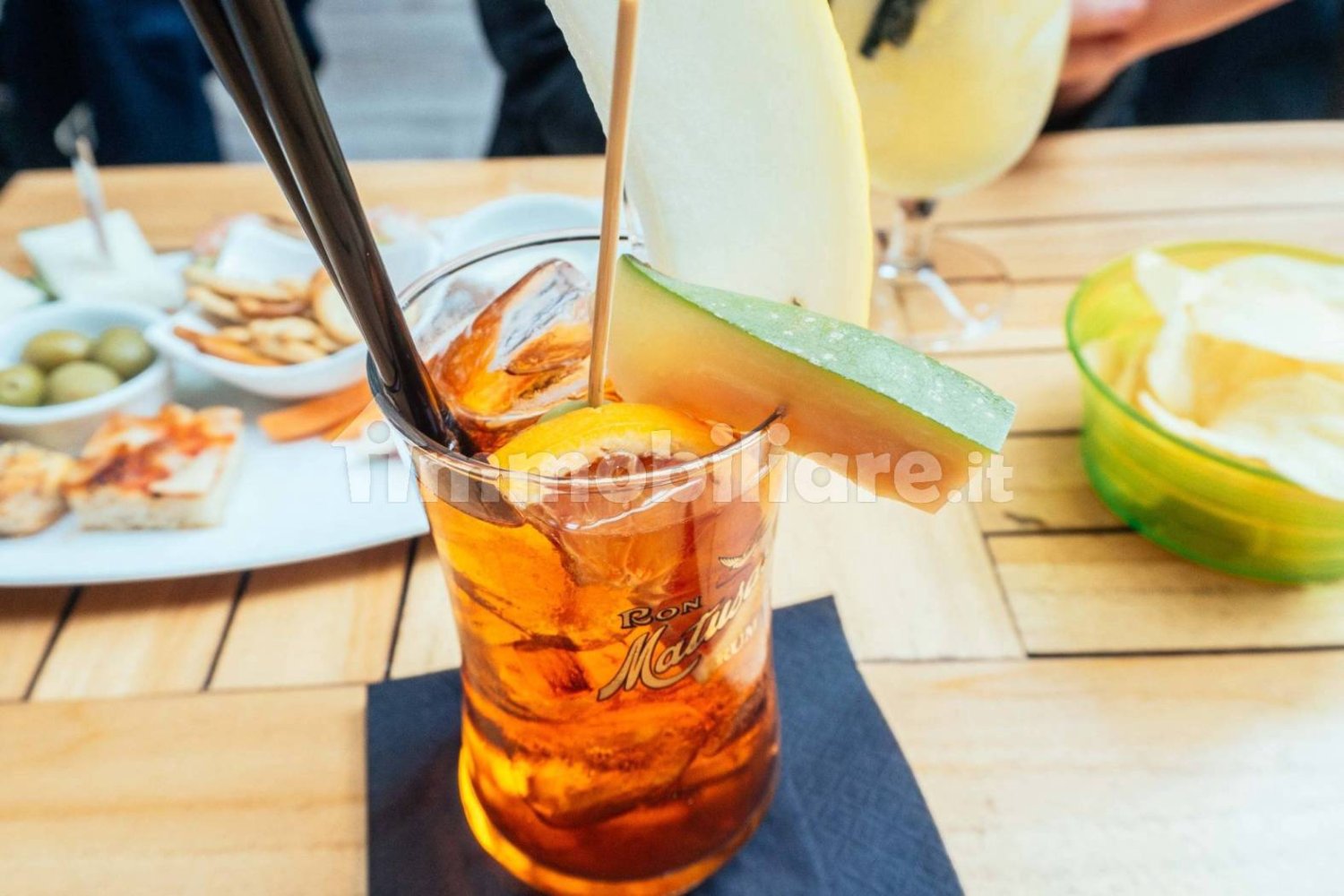 2 rooms Commercial property in Rome, Italy No. 186076