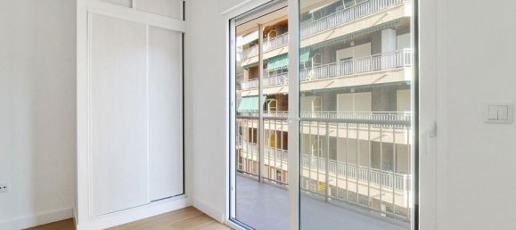 4 Schlafzimmer Wohnung in Torrevieja, Spain, Nr. 145988 13