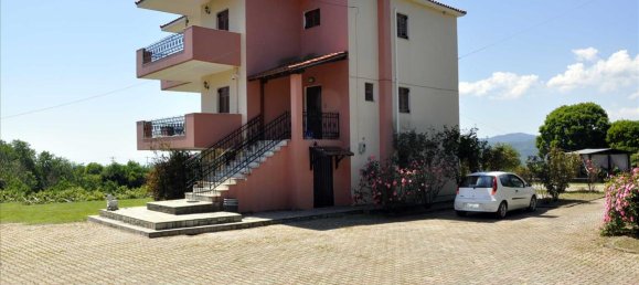 4 bedrooms Villa in Chalkidiki, Greece No. 7404 3