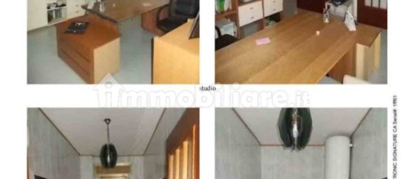 5 bedrooms Apartment in Naples, Italy No. 15009 3