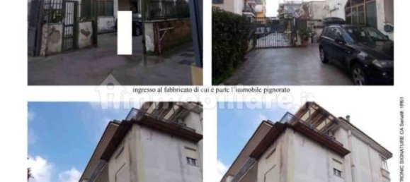 5 bedrooms Apartment in Naples, Italy No. 15009 10