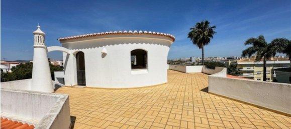 4 bedrooms Villa in Faro, Portugal No. 129318 10
