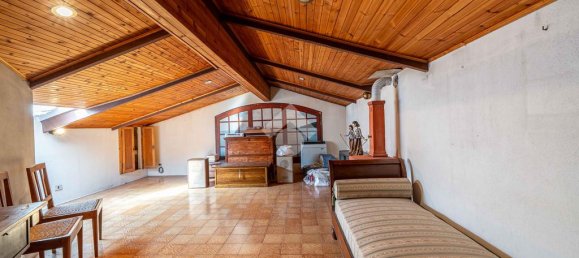 4 bedrooms Villa in Vezzano sul Crostolo, Italy No. 257862 18