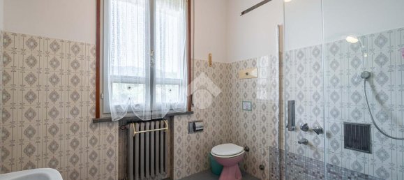 4 bedrooms Villa in Vezzano sul Crostolo, Italy No. 257862 11