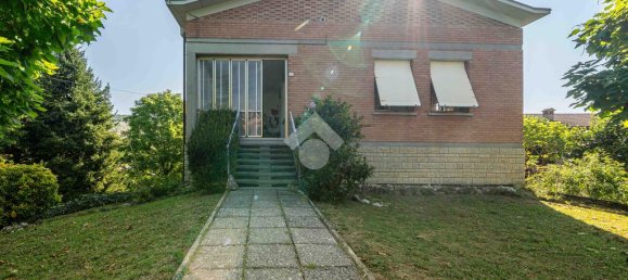 4 bedrooms Villa in Vezzano sul Crostolo, Italy No. 257862 8