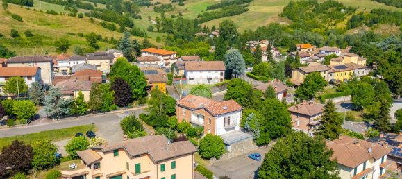 4 bedrooms Villa in Vezzano sul Crostolo, Italy No. 257862 6