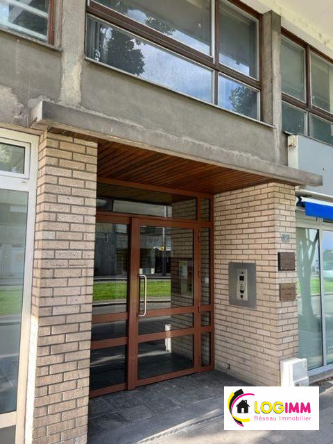 Oficina en Valenciennes, France 100 m² No. 87151