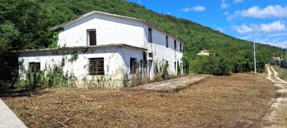 6 bedrooms House in Castelliri, Italy No. 265219 2