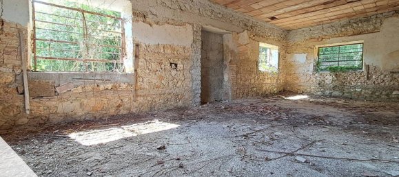 6 bedrooms House in Castelliri, Italy No. 265219 12