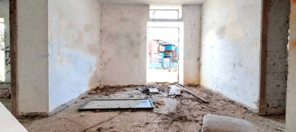 6 bedrooms House in Castelliri, Italy No. 265219 15