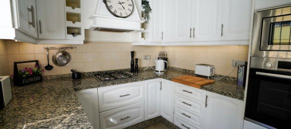 3 bedrooms Villa in Estepona, Spain No. 151374 12