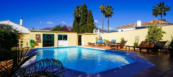 3 bedrooms Villa in Estepona, Spain No. 151374 25