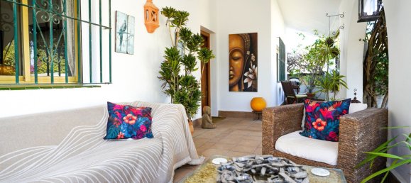 3 bedrooms Villa in Estepona, Spain No. 151374 3