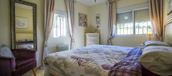 3 bedrooms Villa in Estepona, Spain No. 151374 20