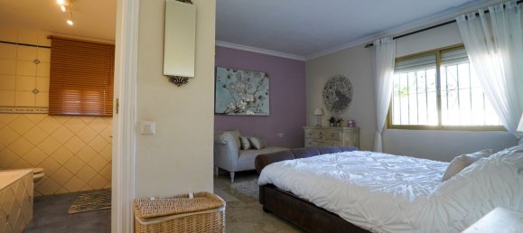 3 bedrooms Villa in Estepona, Spain No. 151374 17