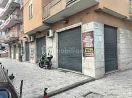 Propiedad comercial de 1 habitación en Roseto degli Abruzzi, Italy No. 343119