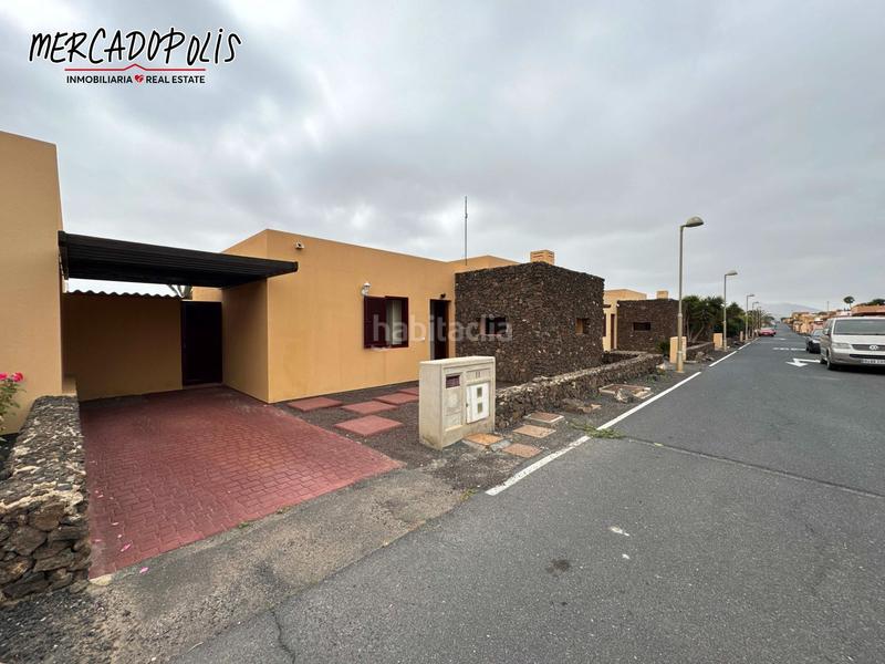 3 Schlafzimmer Stadthaus in La Oliva, Spain, Nr. 145701