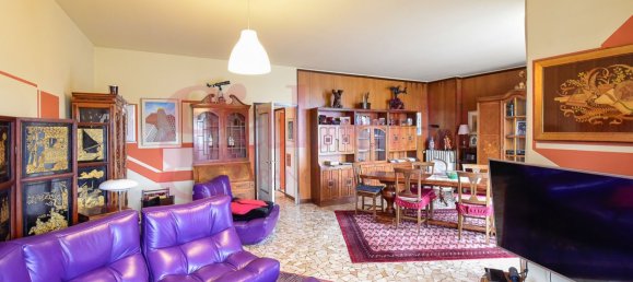 Apartamento de 3 divisões em Mariano Comense, Italy N.º 282458 3