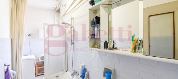 Apartamento de 3 divisões em Mariano Comense, Italy N.º 282458 16