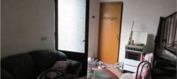 2-salle Appartement à Limbiate, Italy No. 260036 7