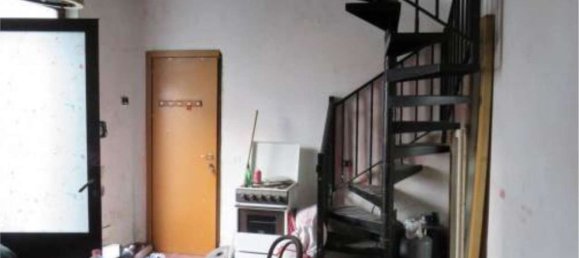 2-salle Appartement à Limbiate, Italy No. 260036 8