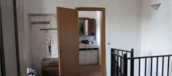 2-salle Appartement à Limbiate, Italy No. 260036 10