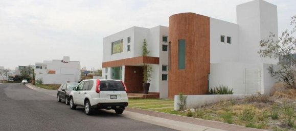3 bedrooms House in Queretaro, Mexico No. 160482 2