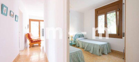 Дом с 4 спальнями в Барселона, Испания № 158354 35