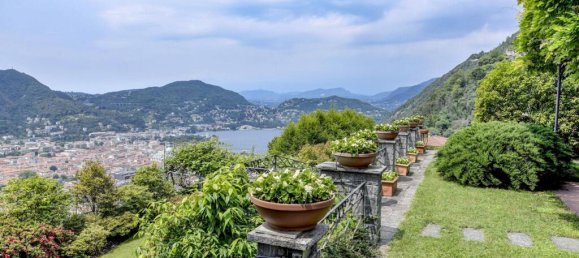 Вилла с 6 спальнями в Комо, Италия № 56722 2