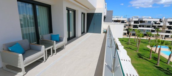 Ático de 3 dormitorios en Dehesa De Campoamor, Spain No. 188339 11