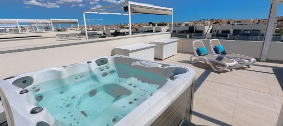 Ático de 3 dormitorios en Dehesa De Campoamor, Spain No. 188339 4