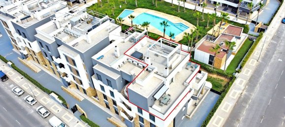 Ático de 3 dormitorios en Dehesa De Campoamor, Spain No. 188339 18