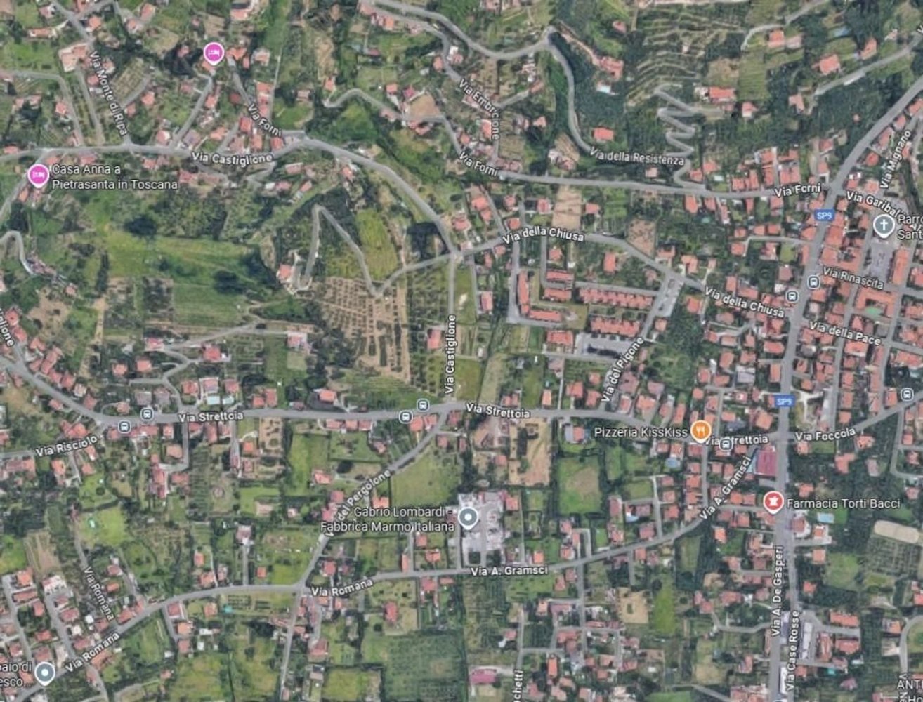  قطعة أرض في Pietrasanta, Italy رقم 396273