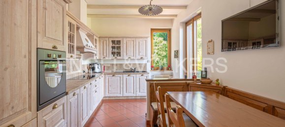 3 bedrooms Villa in Olgiate Molgora, Italy No. 128050 10