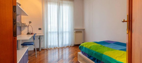 Villa de 6 divisões em Ivrea, Italy N.º 27679 40