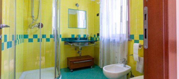 Villa de 6 divisões em Ivrea, Italy N.º 27679 21