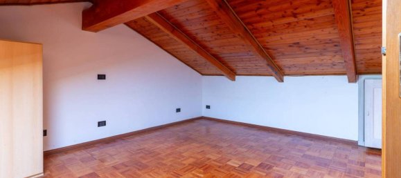 Villa de 6 divisões em Ivrea, Italy N.º 27679 10