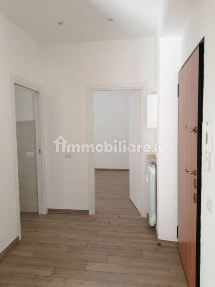 2 bedrooms Apartment in Rome, Italy No. 250880