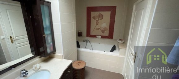 4 bedrooms House in Neuilly-Plaisance, France No. 187106 6