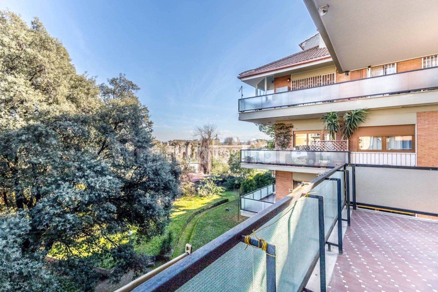 4 غرف نوم شقة في Rome, Italy رقم 322475