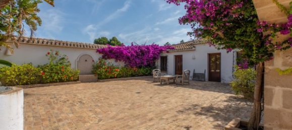 6 bedrooms Villa in Javea, Spain No. 8495 21