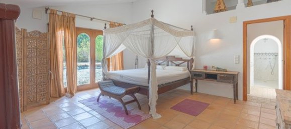 6 bedrooms Villa in Javea, Spain No. 8495 16