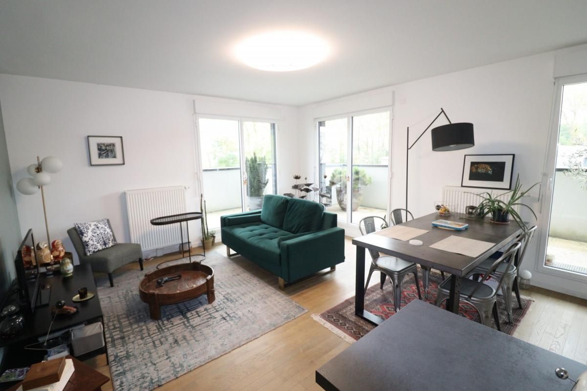 2 Schlafzimmer Wohnung in Louveciennes, France, Nr. 165584