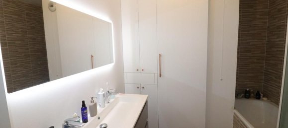 2 Schlafzimmer Wohnung in Louveciennes, France, Nr. 165584 9