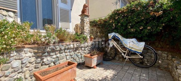 3 Schlafzimmer Villa in Cecina, Italy, Nr. 287158 3