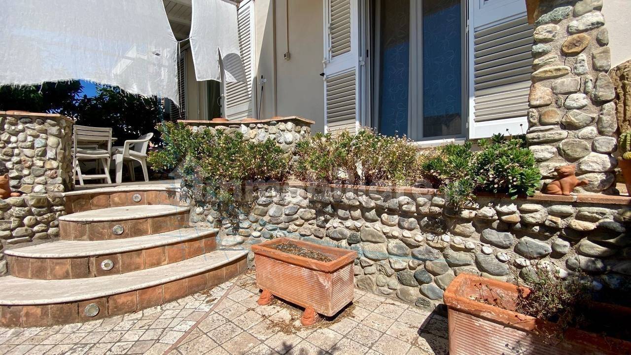 3 Schlafzimmer Villa in Cecina, Italy, Nr. 287158