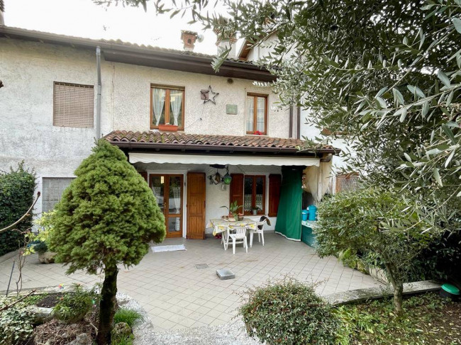 3 bedrooms Townhouse in Gazzaniga, Italy No. 122545