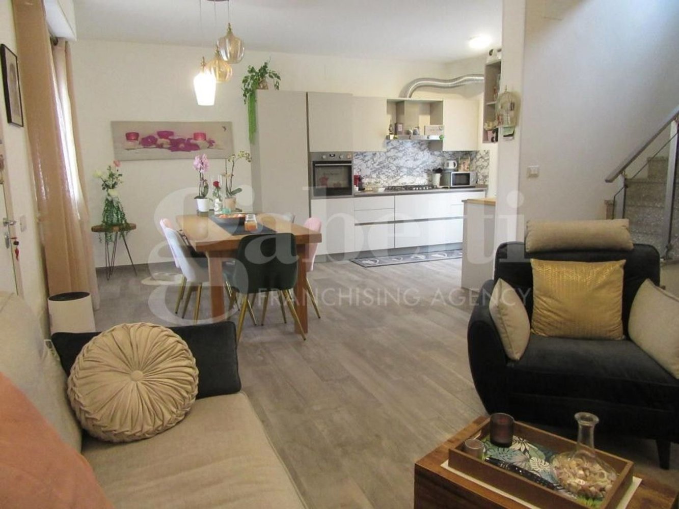 6 rooms House in Gavorrano, Italy No. 81075