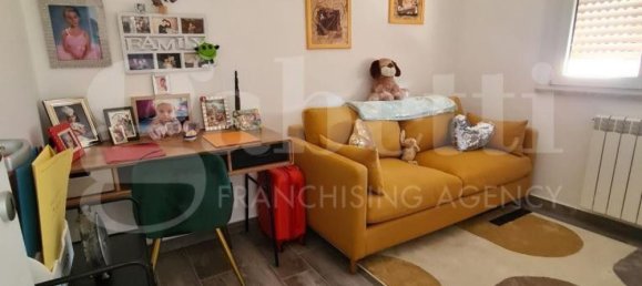 6 rooms House in Gavorrano, Italy No. 81075 12