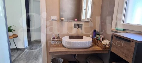 6 rooms House in Gavorrano, Italy No. 81075 16